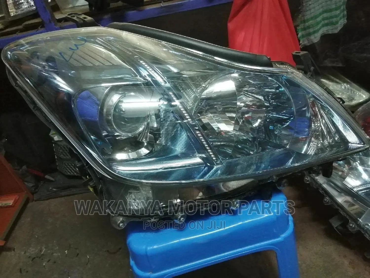 Toyota Crown 2010/2013 Xenon Head Lamp, Clean Ex Japan Parts