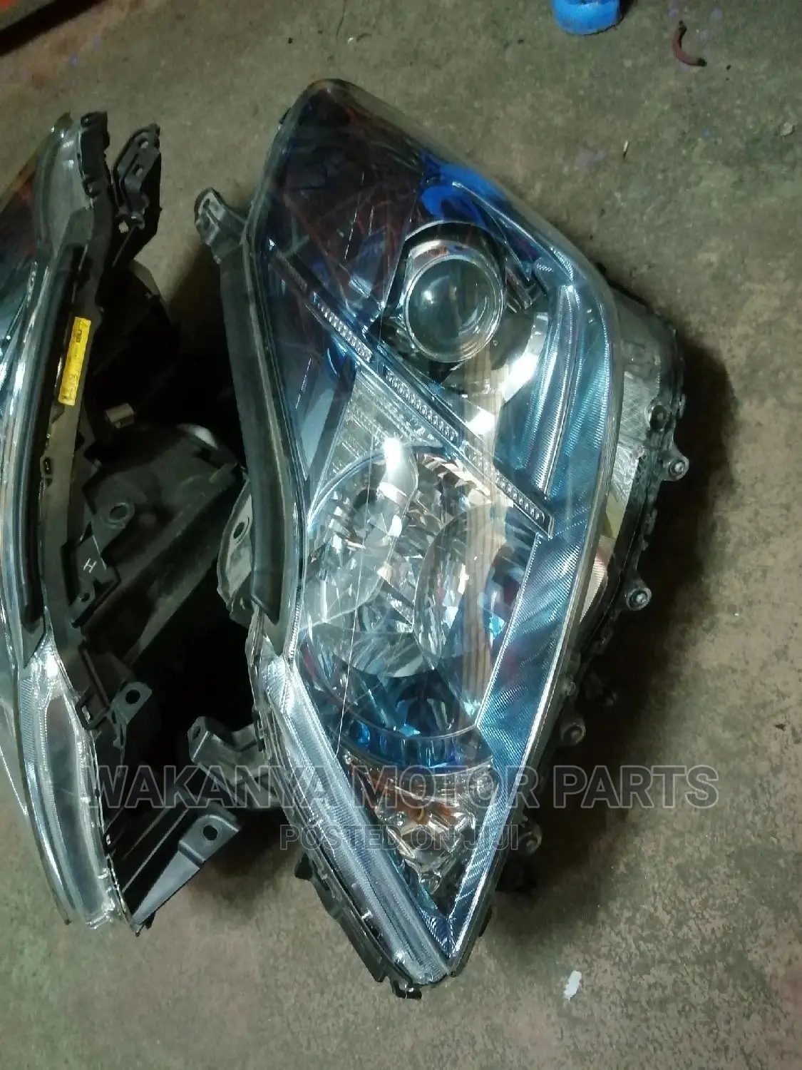 Toyota Crown 2010/2013 Xenon Head Lamp, Clean Ex Japan Parts