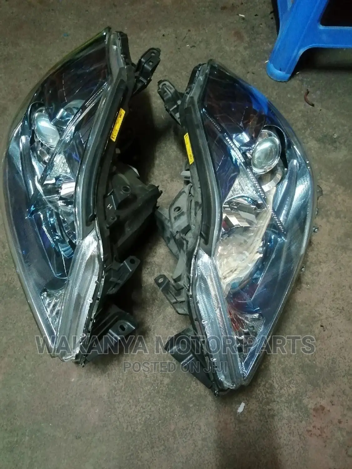 Toyota Crown 2010/2013 Xenon Head Lamp, Clean Ex Japan Parts