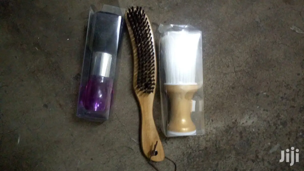 Kinyozi Brushes
