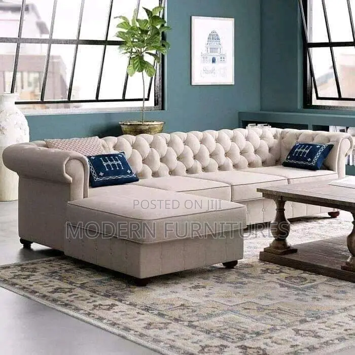 Modern Chester Seat