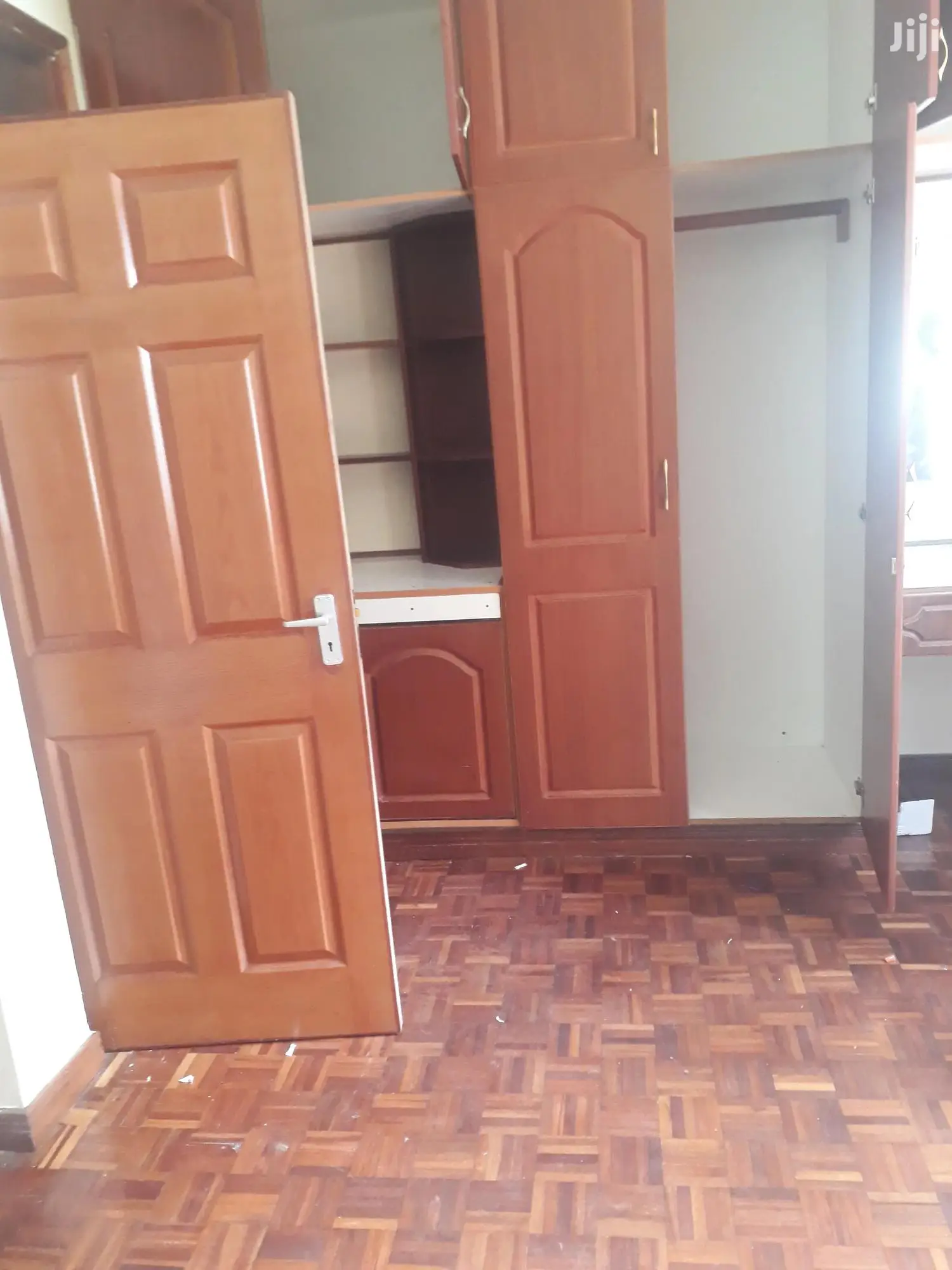 Spacious Bedsitter In Kilimani