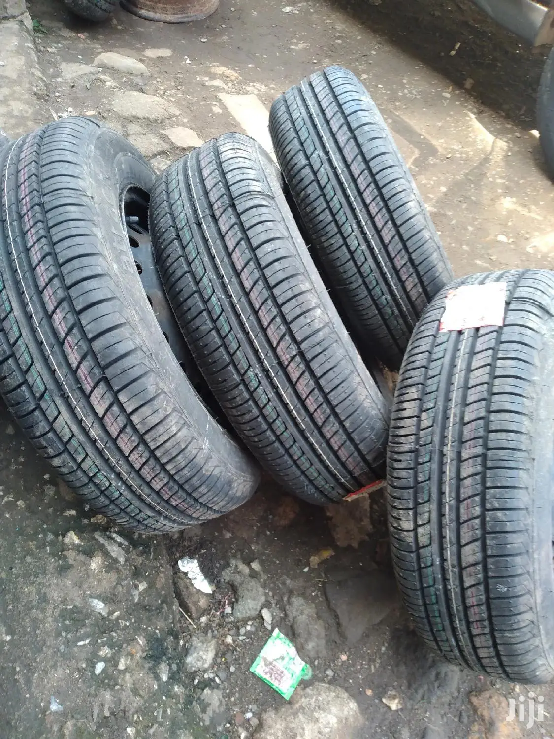 Lassa Tires Sizes 185/70r14 Made in Turkey.