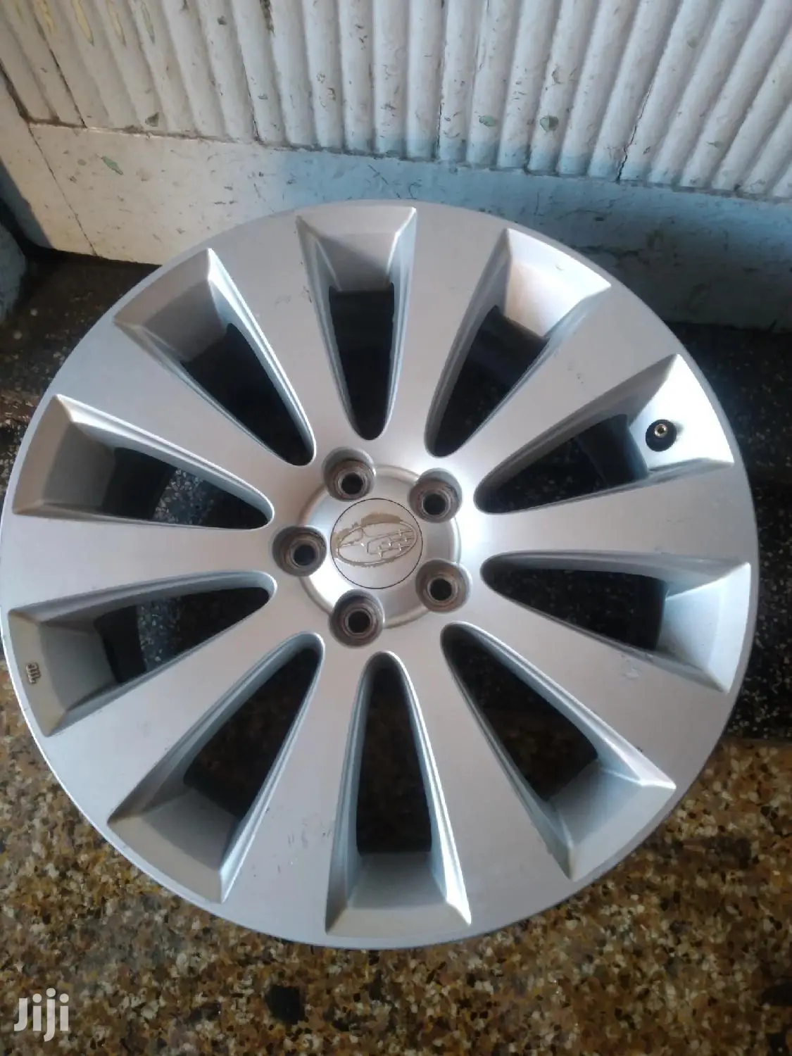 Original Rims Set Size 17 Inch for Subaru.