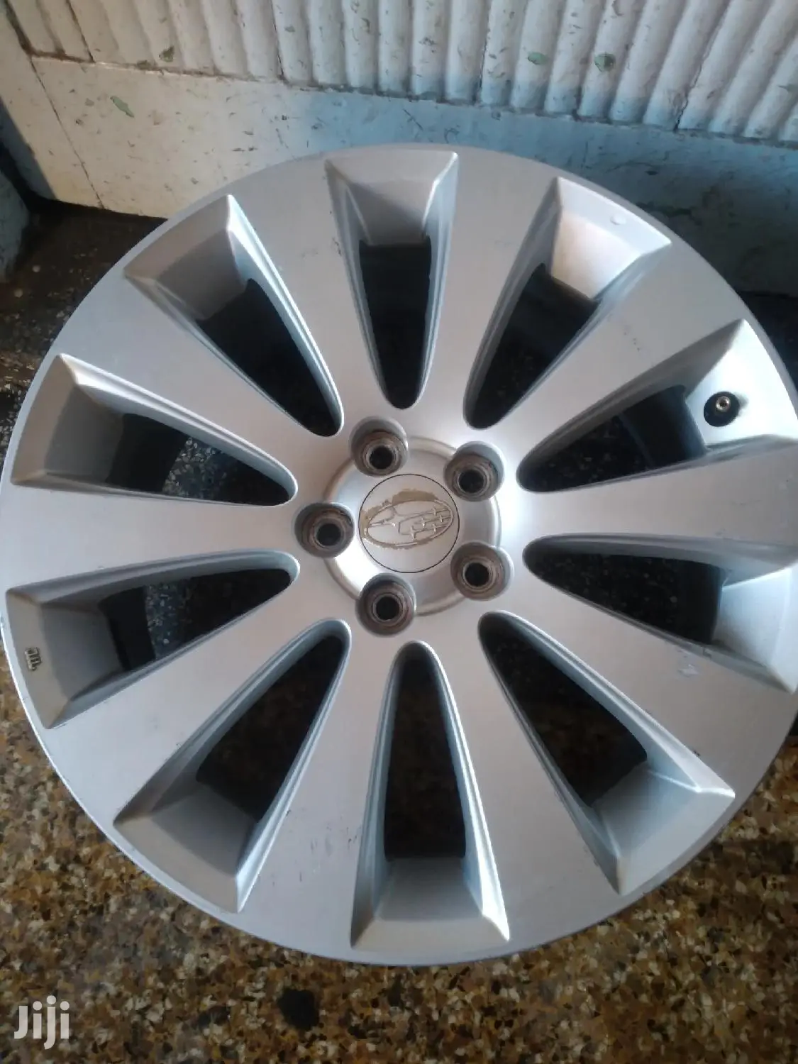 Original Rims Set Size 17 Inch for Subaru.