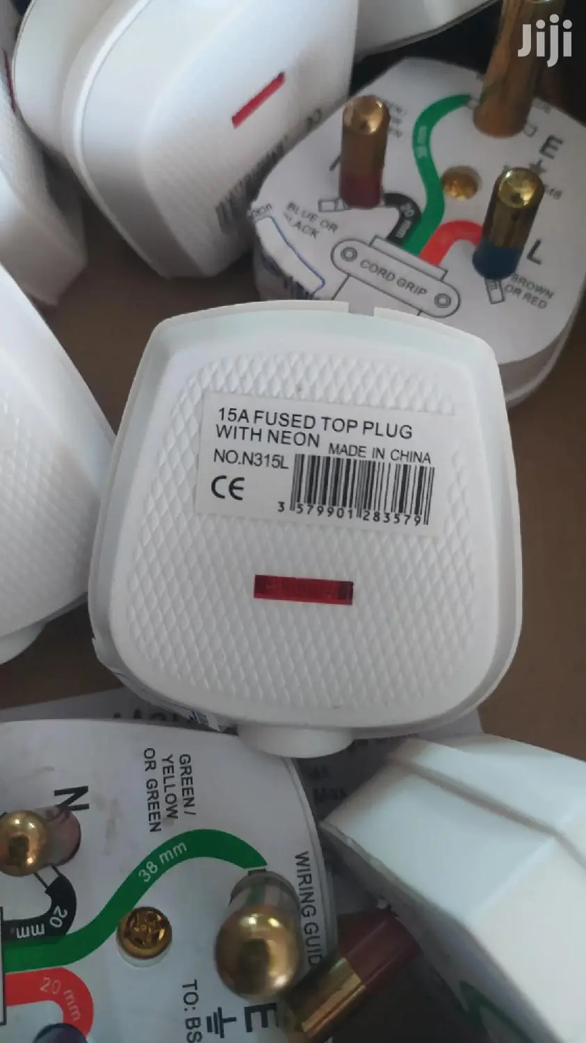 Top Plug 15amps Powerlite