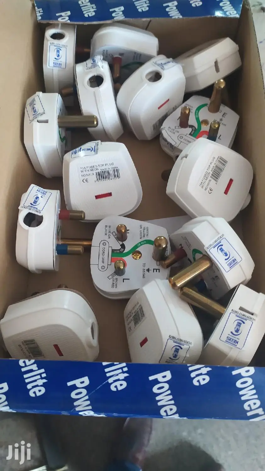 Top Plug 15amps Powerlite