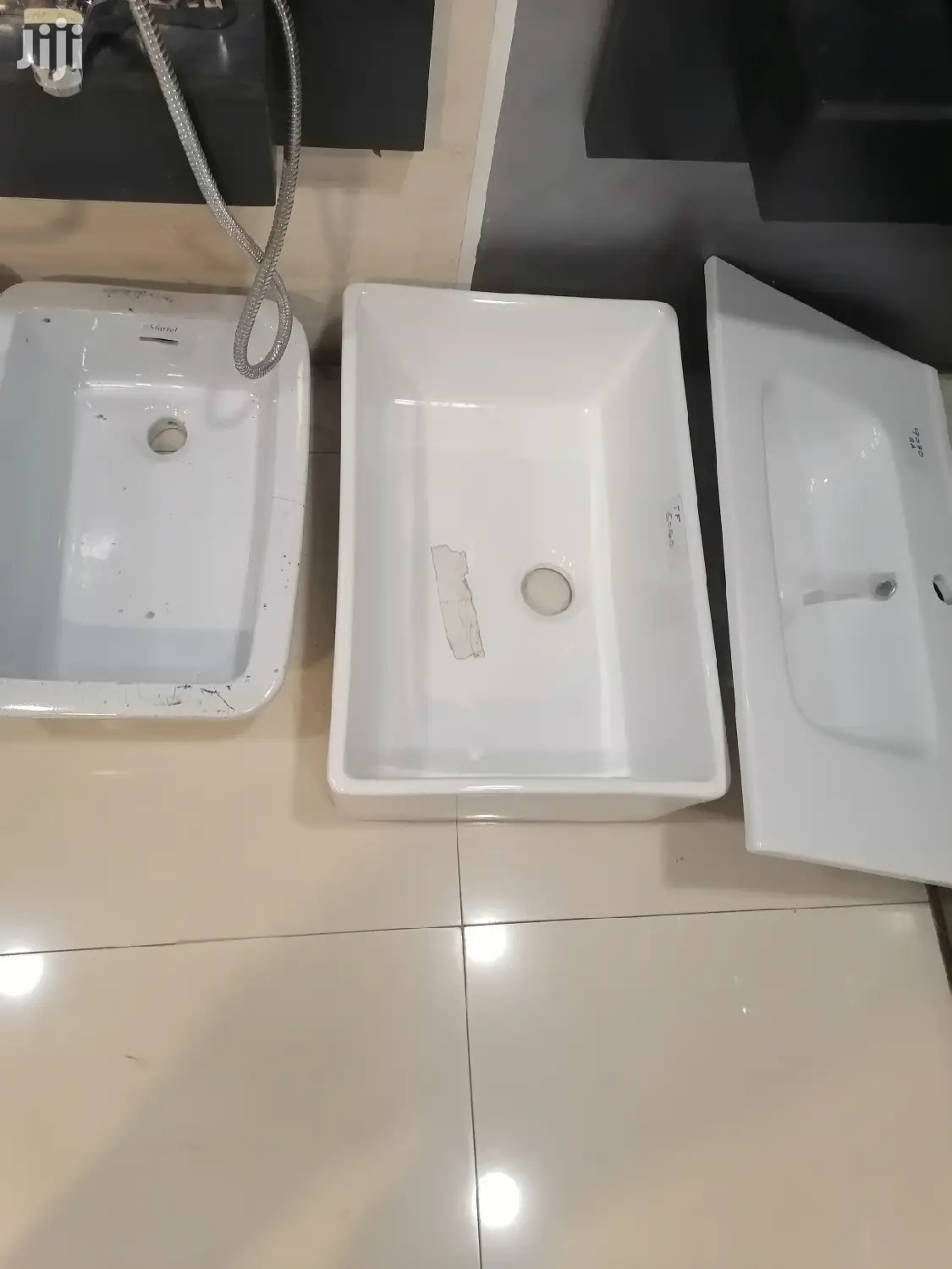Dobby Sinks Ceramic Milky White