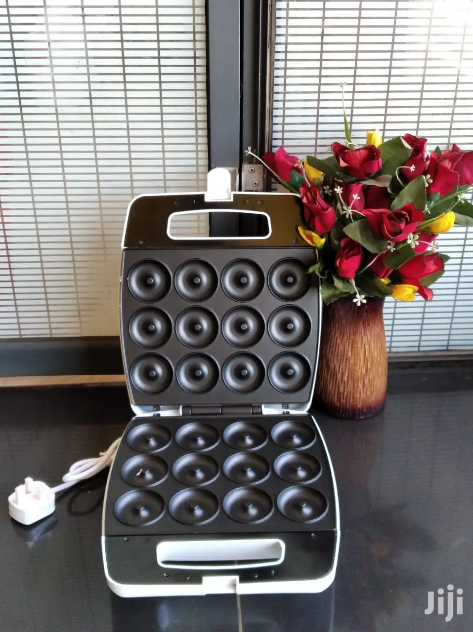 12pc Donut Maker