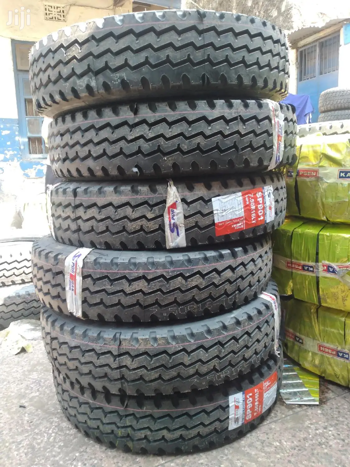 Sporttrack Tires Sizes 7.50R16 for Canter.