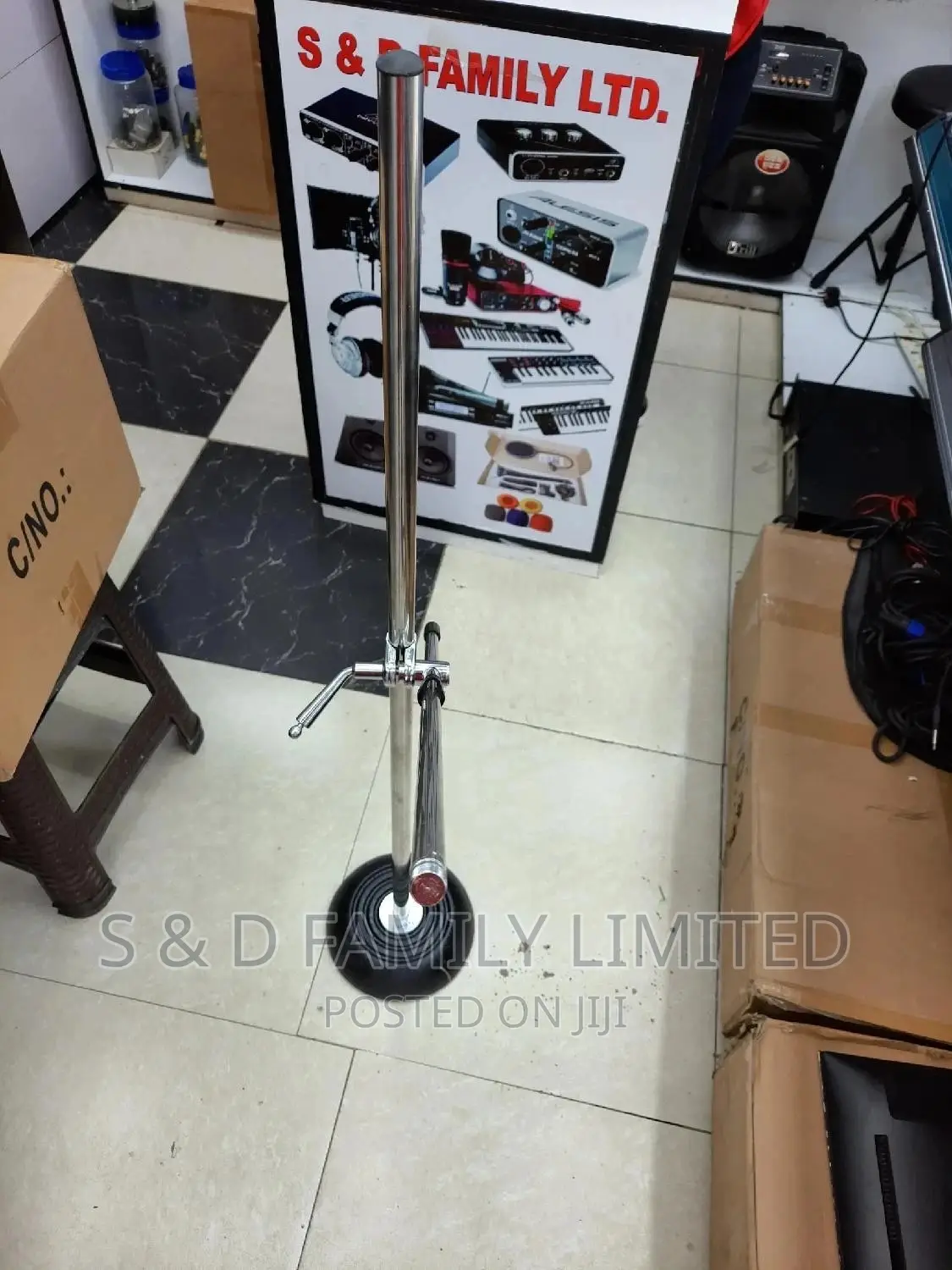 Ahuja Roundbase Microphone Stand