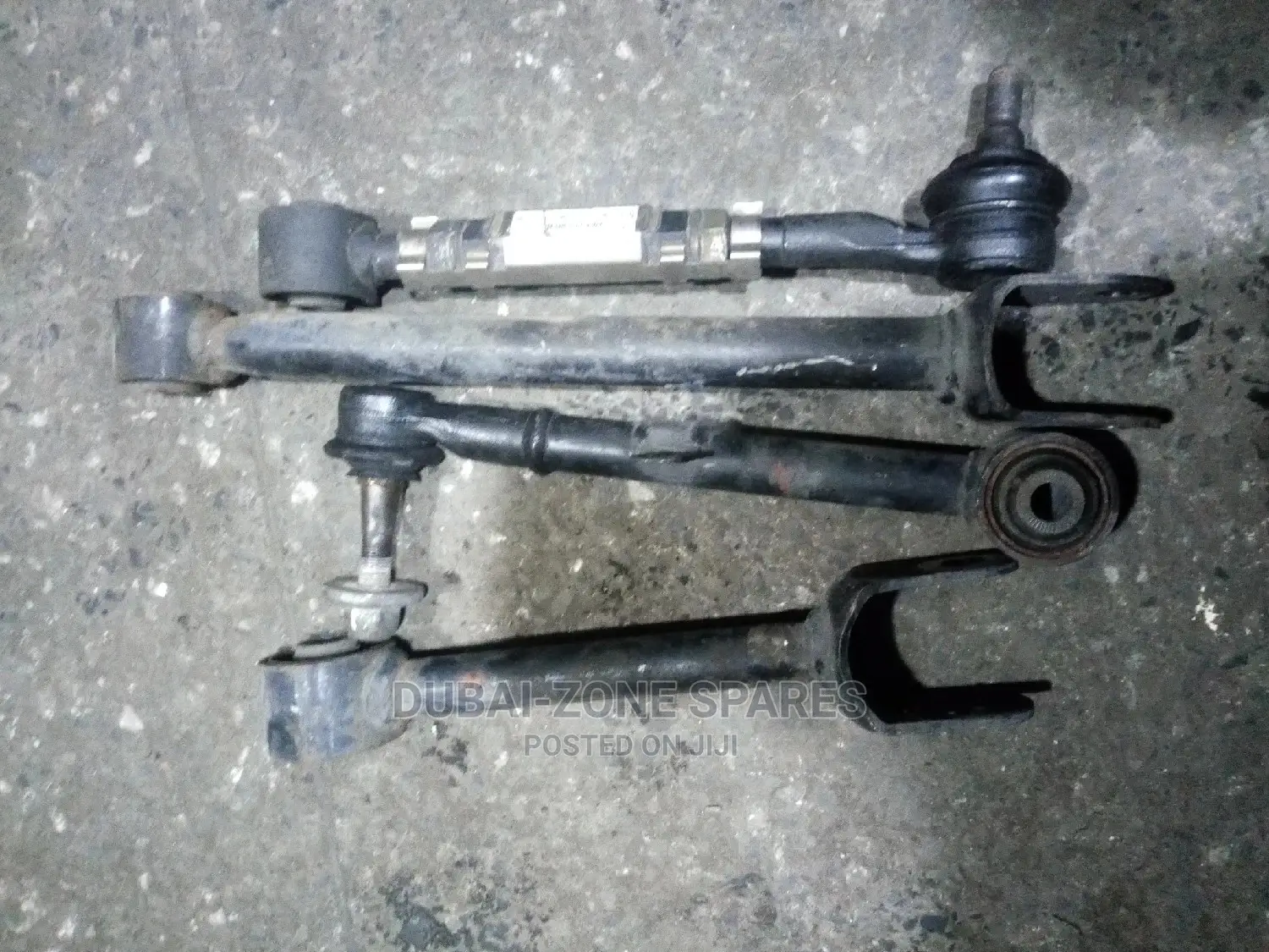 Rear Arms; Harrier,Rumion,Lexus,Wish,Mark X,Vanguard,Rav 4