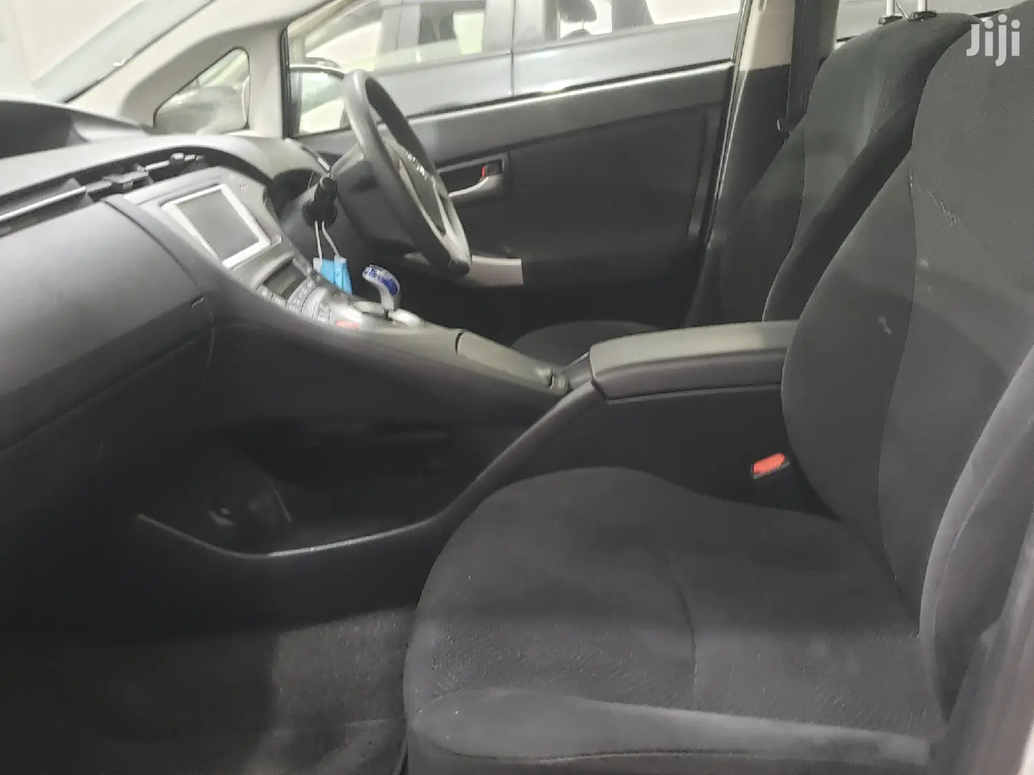 Toyota Prius 2015 White