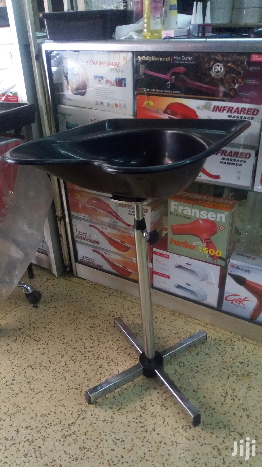 Standing Shampoo Sink