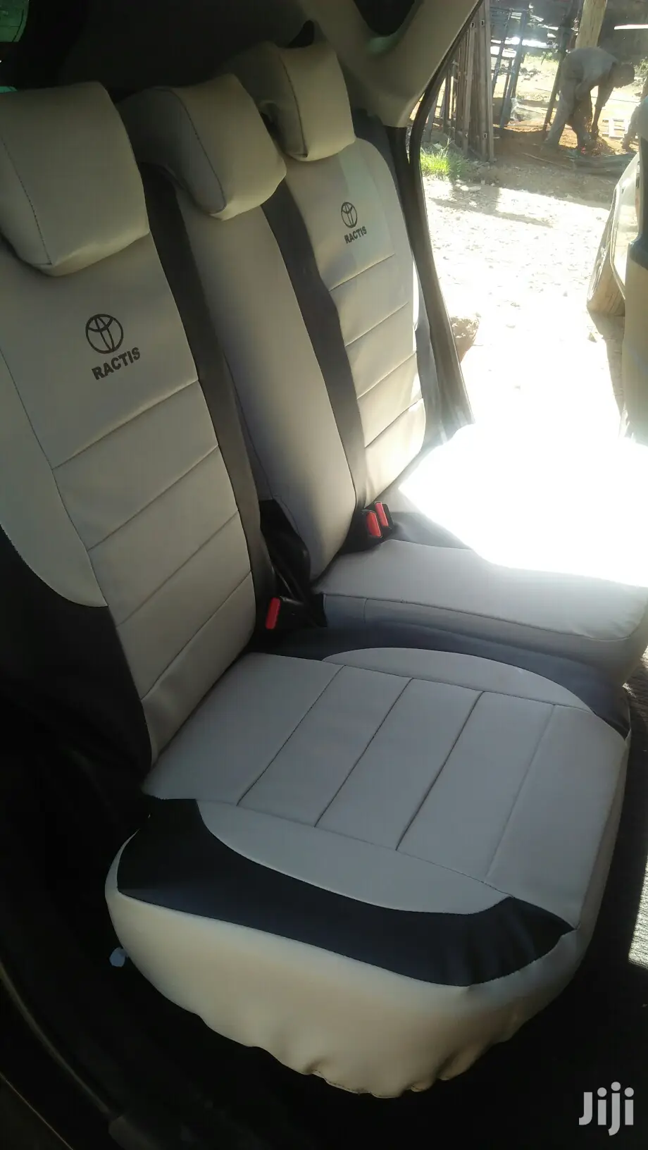 Economy Car Seat And