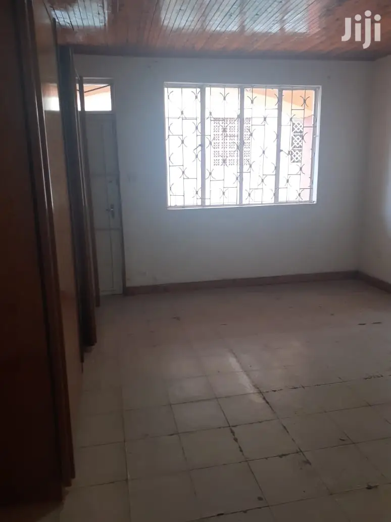 2 Bedroom Flat in Parklands for Rent