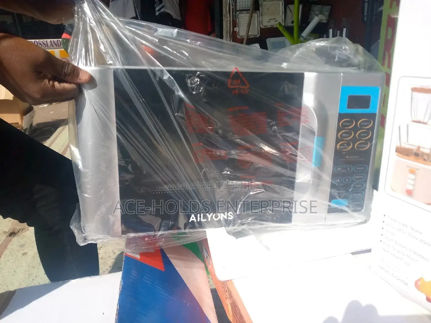 Ailyons Microwave With Grill.