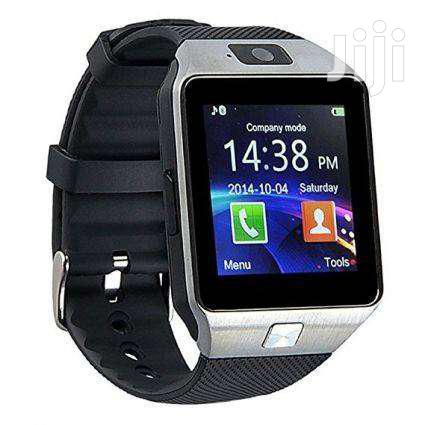 Smartwatch Has SIM Card Slot
