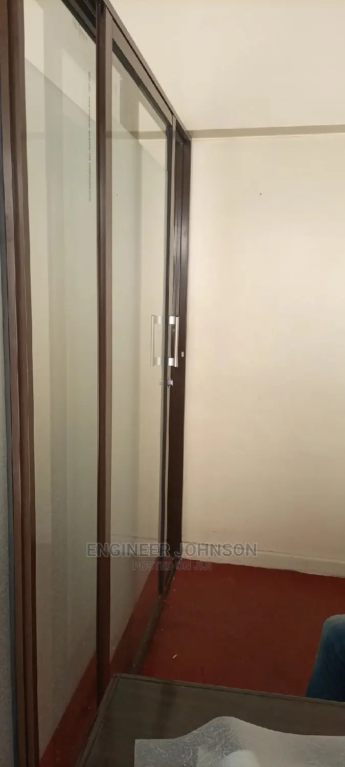 Sliding Door