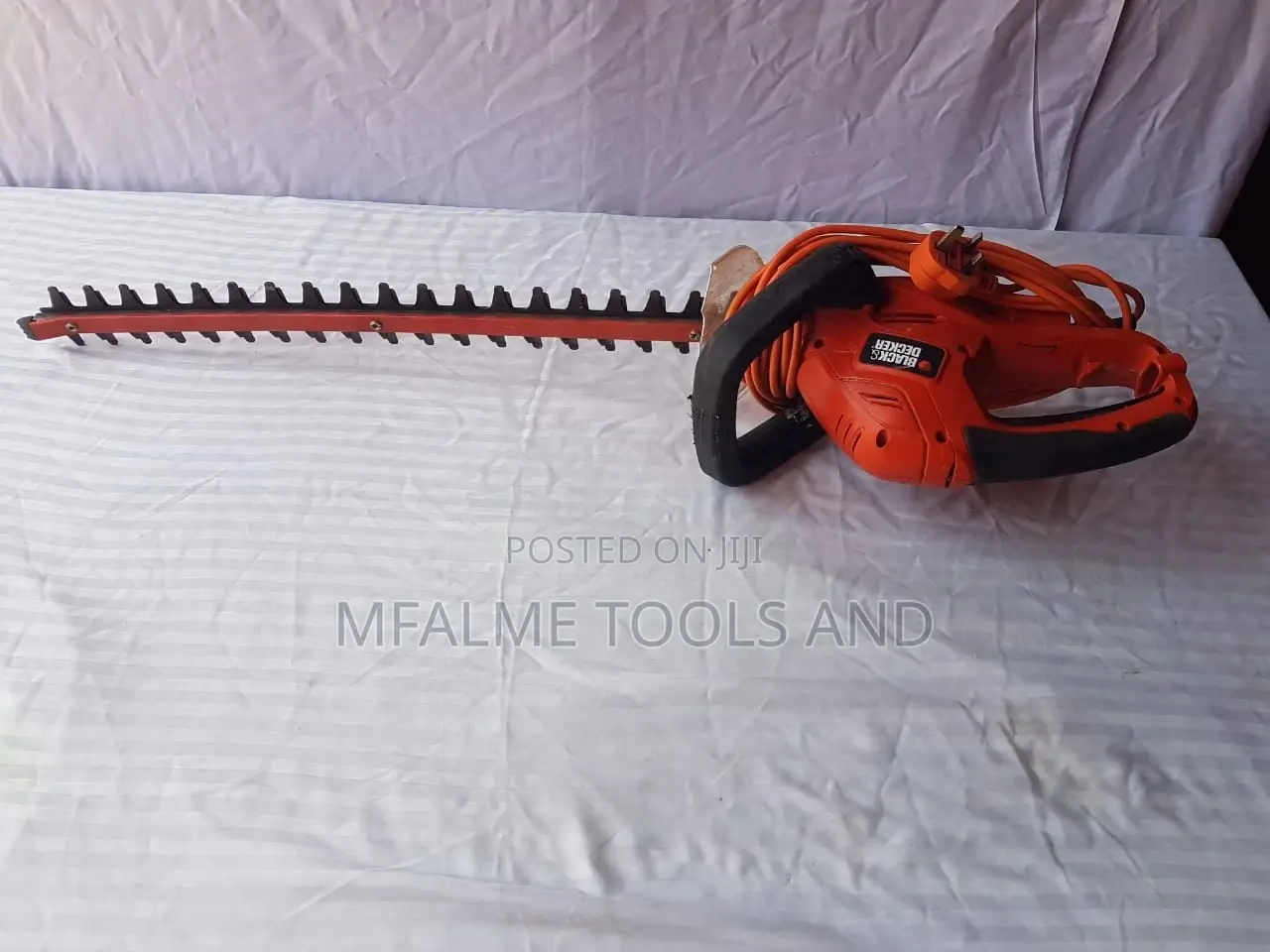 Hedge Trimmer - Black Decker 240v Electric 10m Cutter Ex-Uk