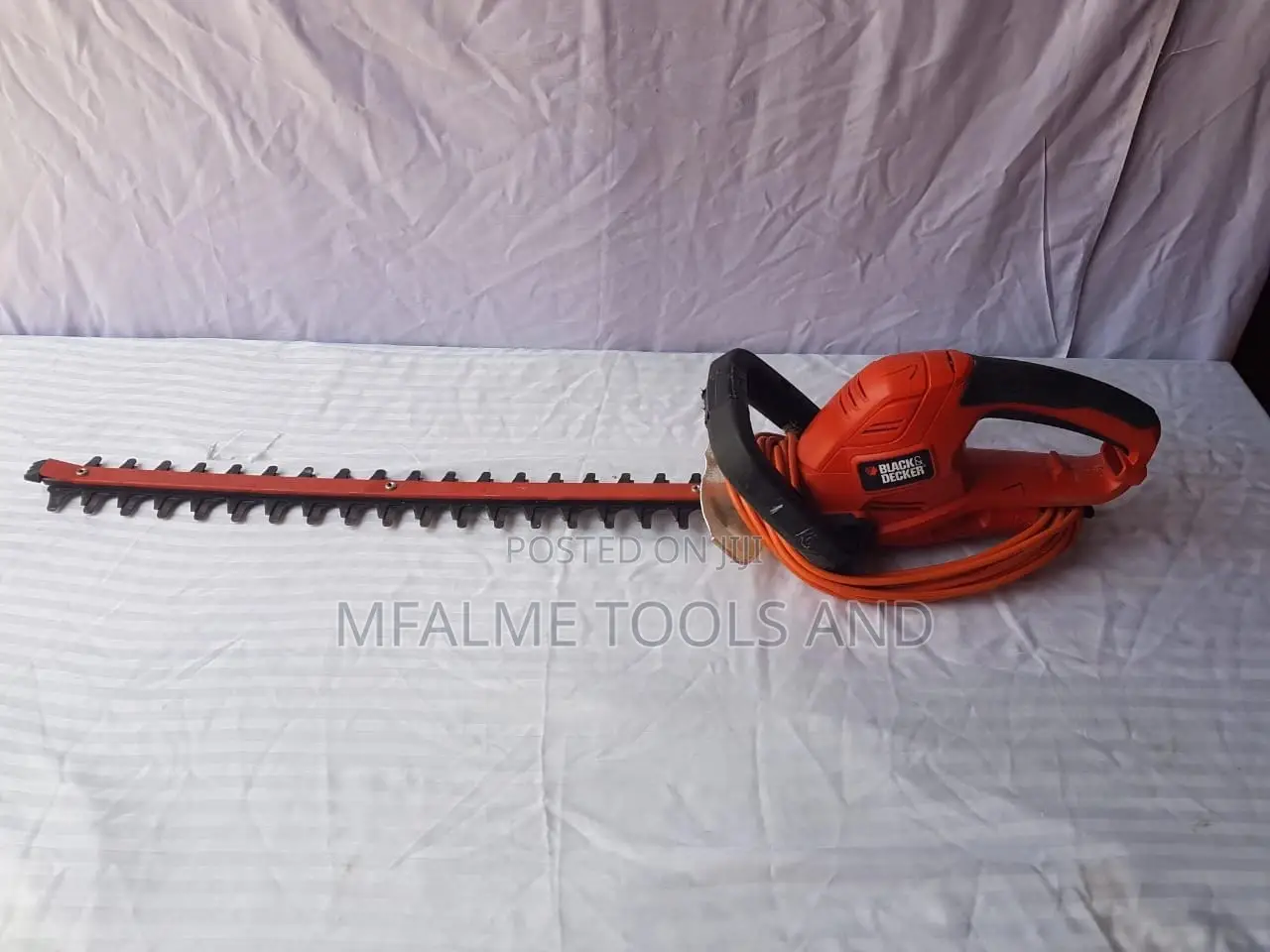 Hedge Trimmer - Black Decker 240v Electric 10m Cutter Ex-Uk