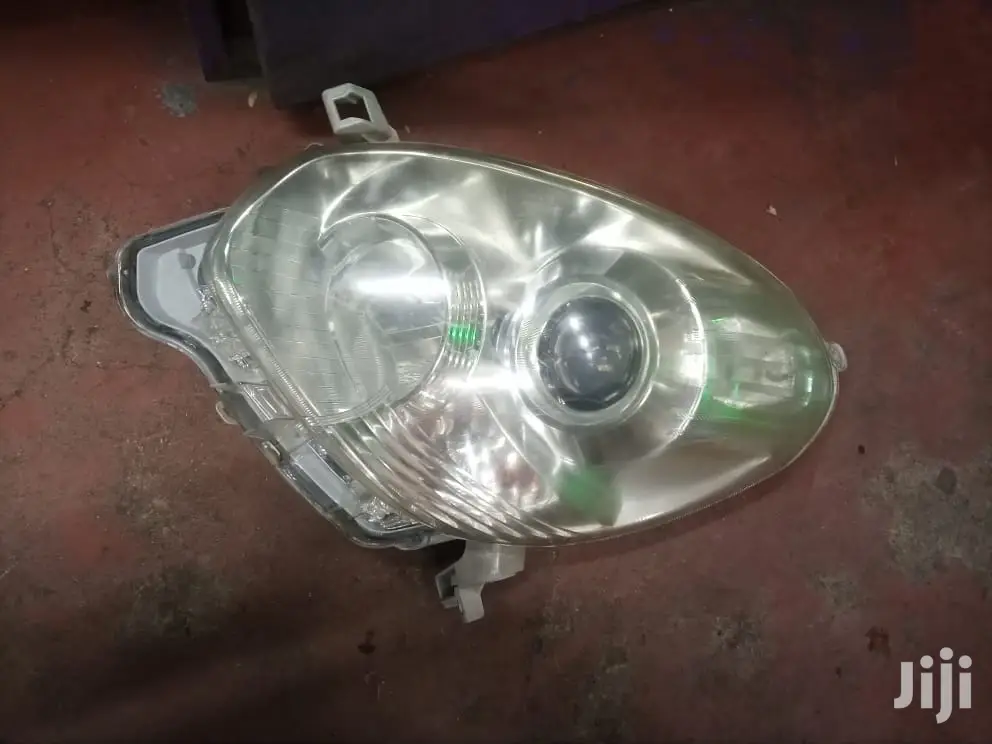 Ex Japan Headlight for Passo 2011 Xenon