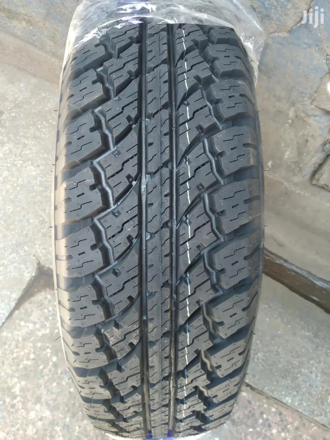Maxtrek Tires Sizes 215/70r16 A/T Free Delivery and Fitting.