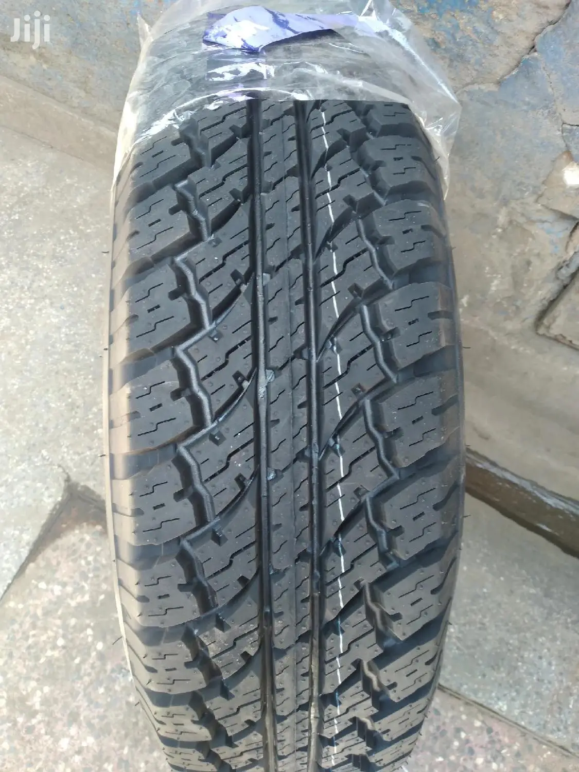 Maxtrek Tires Sizes 215/70r16 A/T Free Delivery and Fitting.