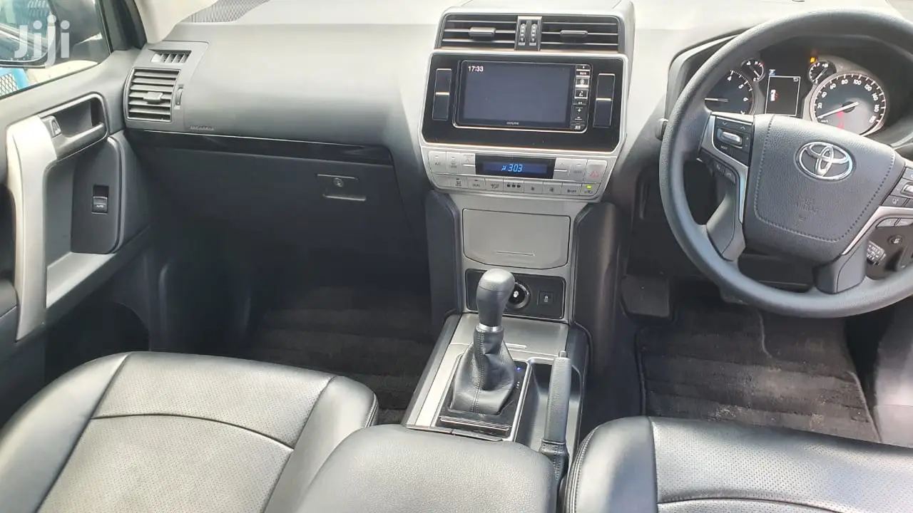 Toyota Land Cruiser Prado 2017 2.7 Black