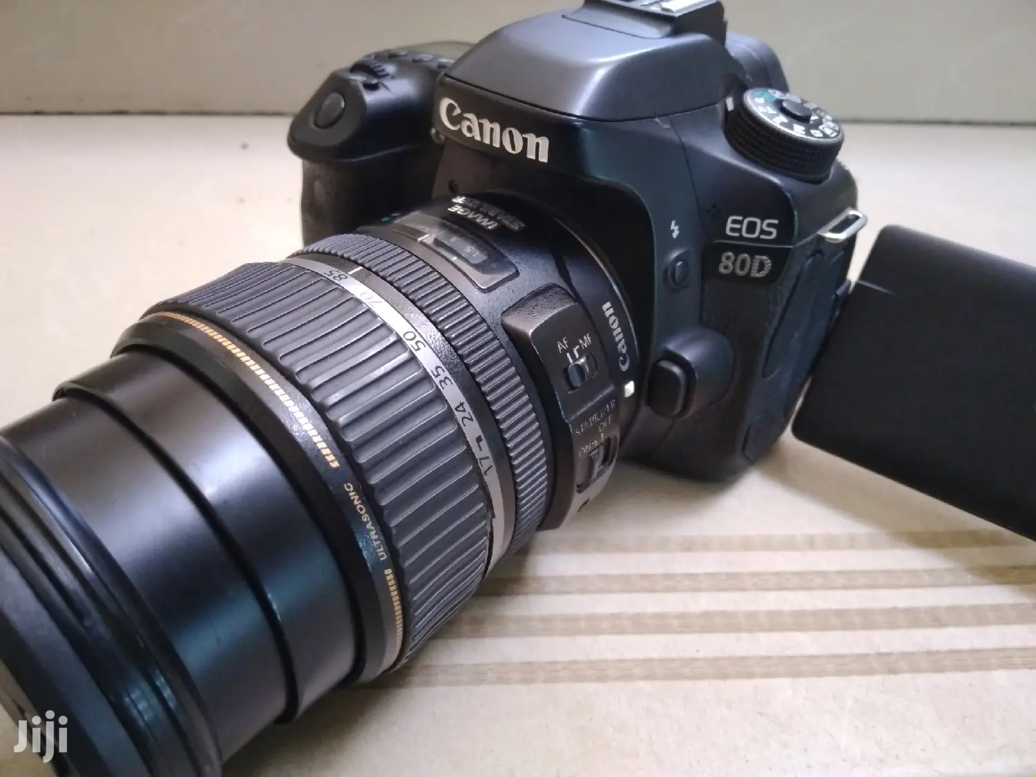 DSLR Canon 80D