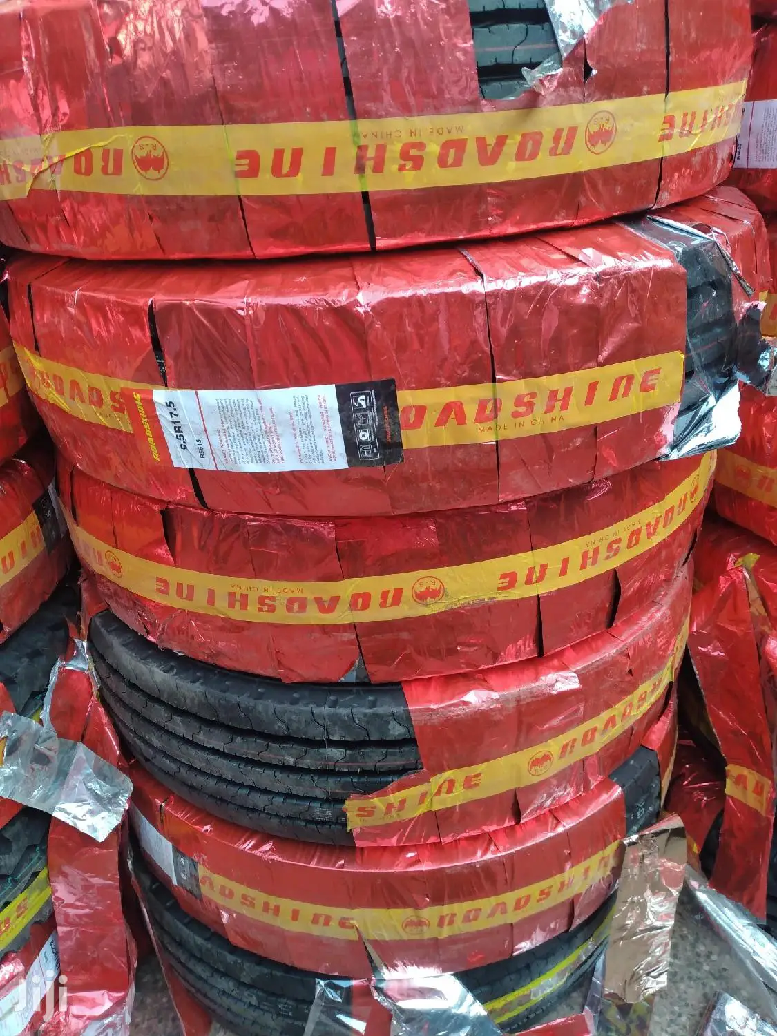 Roadshine Tires Size 9.5 R17.5 18 Ply Rating Tubeless.