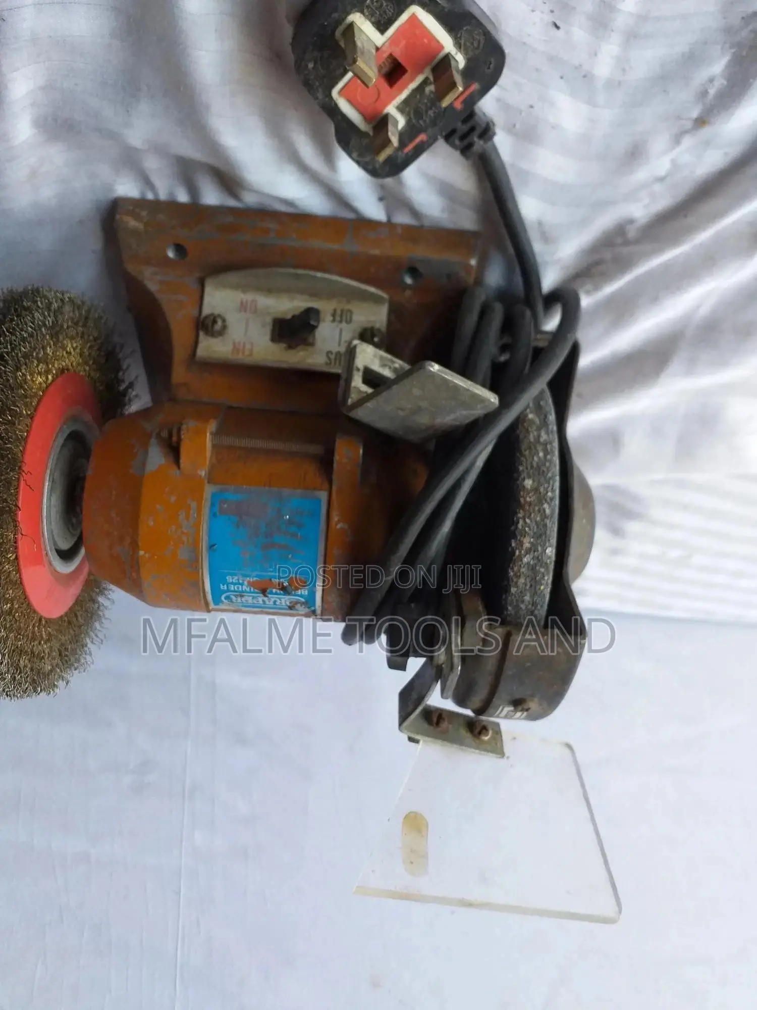 Grinder - Bench Grinder, 240v, 650w Draper, Wire Brush Ex-Uk