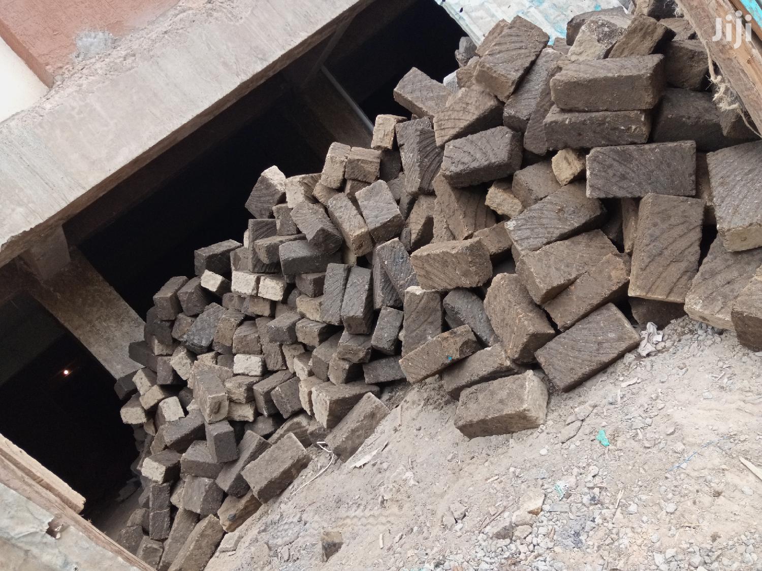 Machine Cut Stones(Ndarugo)