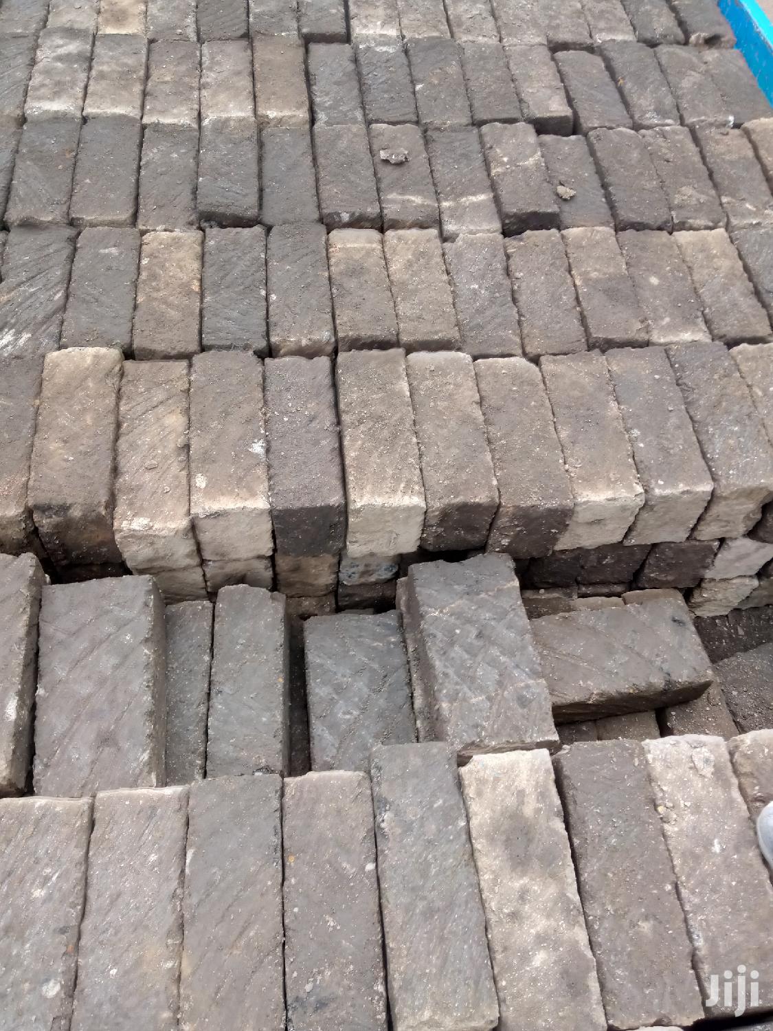 Machine Cut Stones(Ndarugo)