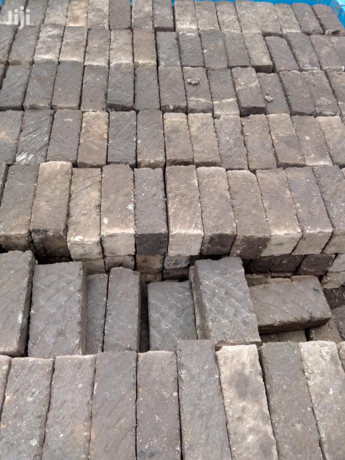 Machine Cut Stones(Ndarugo)