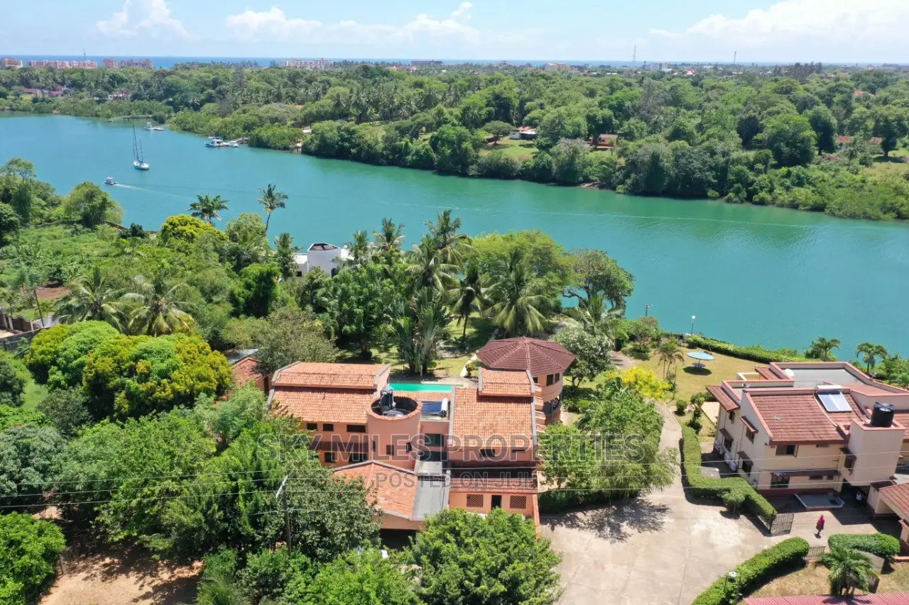 Holiday Villa's Mtwapa Creekside