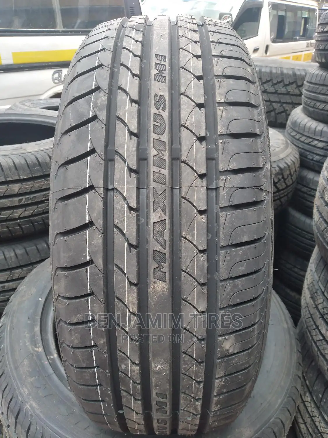 Maxtrek Low Profile Tires Sizes 215/55r17 Tubeless.