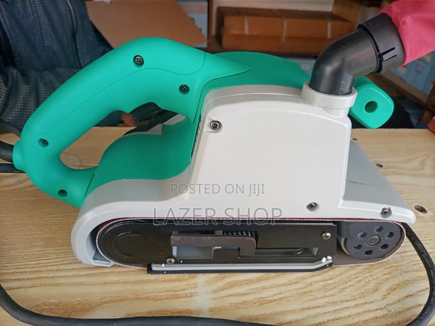 DCA Belt Sander