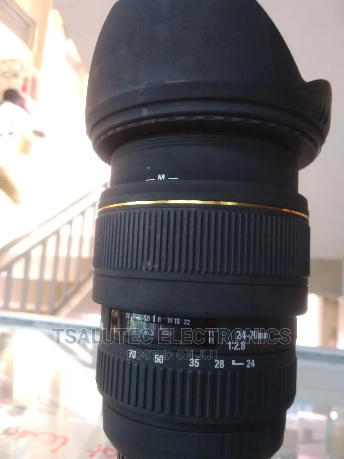 24-70mm 2.8 Canon Lense