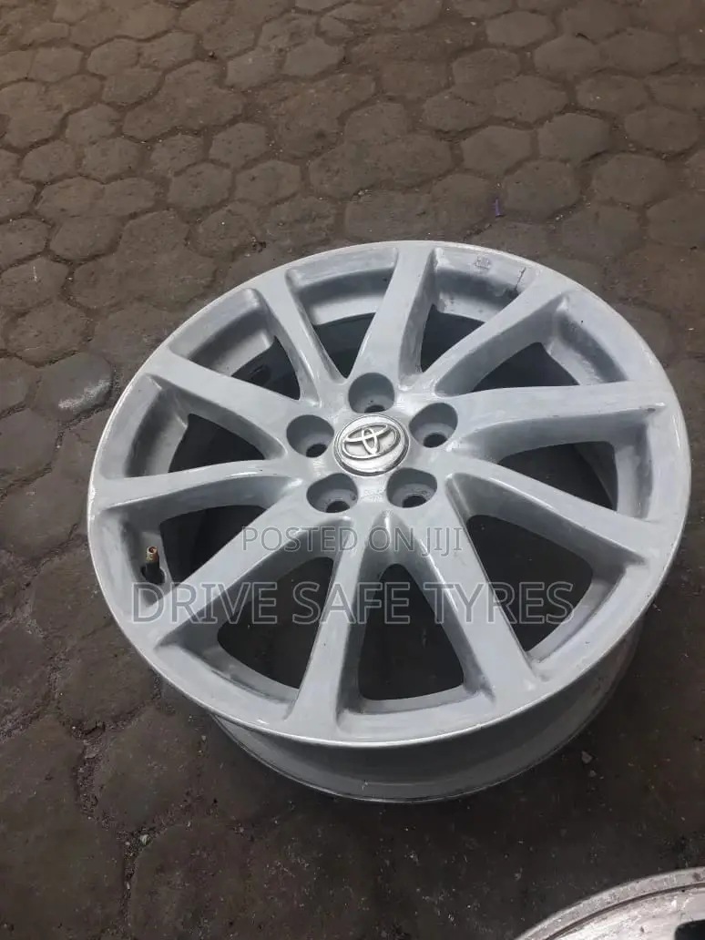 Premio 16 Inch Original Silver