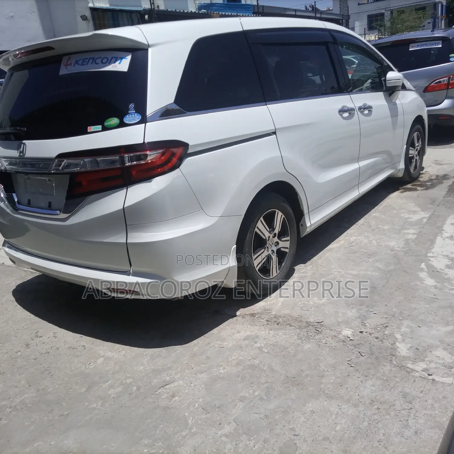 Honda Odyssey 2.4 G 2WD (8 Seater) 2015 White