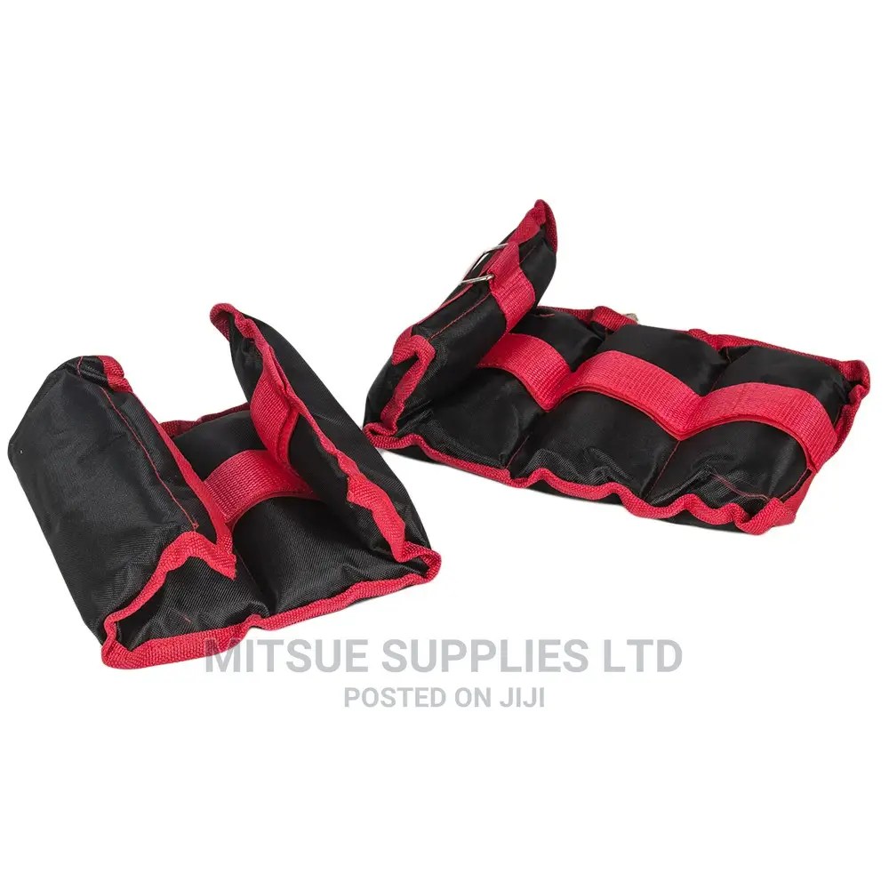 A Pair of Adjustable Ankle/Wrist Weights 5kg (2X2.5KG)