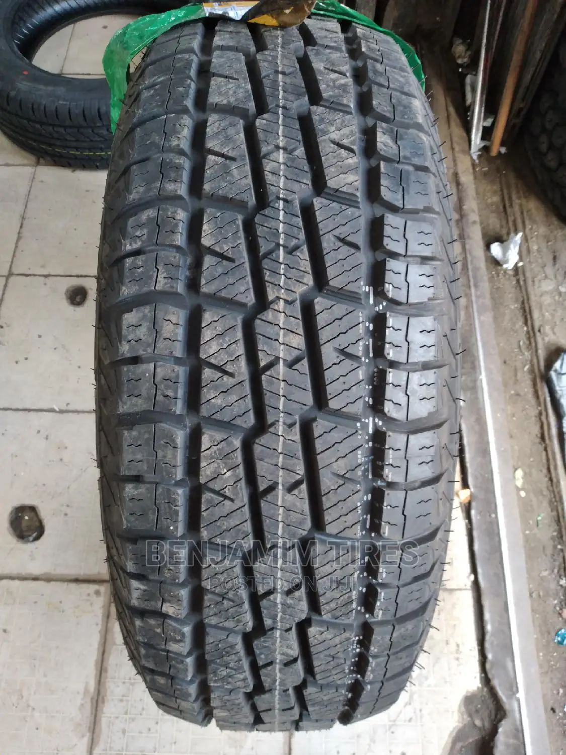 Quality Boto Tires Sizes 265/60r18 A/T.