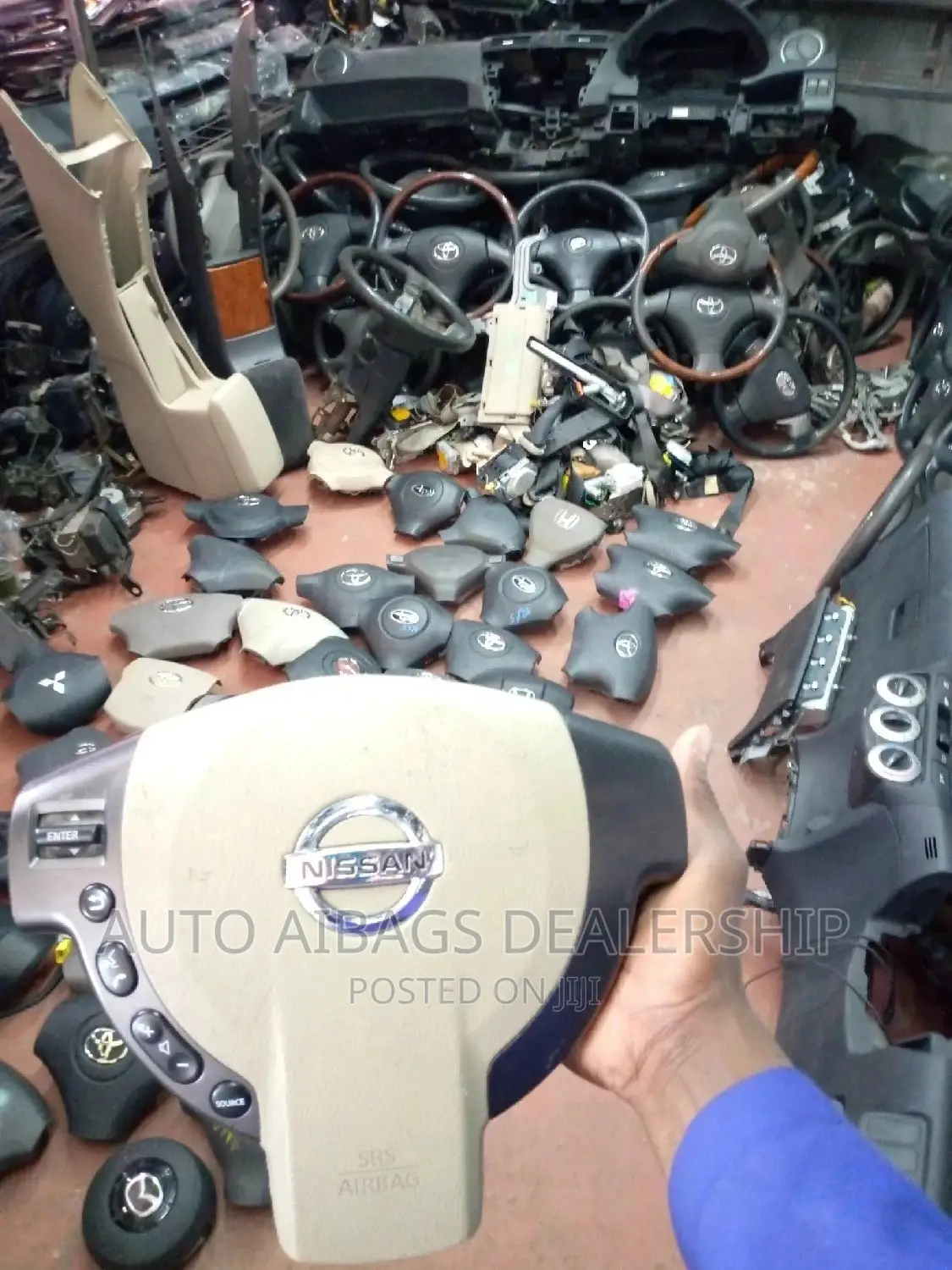 Stearing Airbags for All Kind of Car With a Better Price.