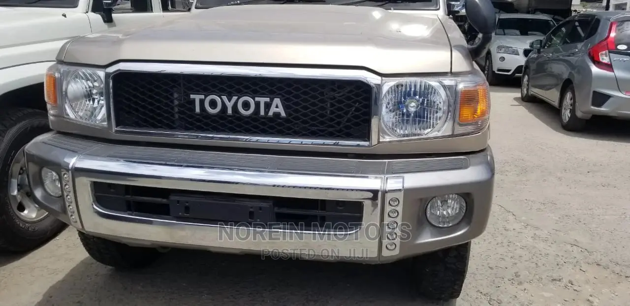 Toyota Land Cruiser 2014 Beige