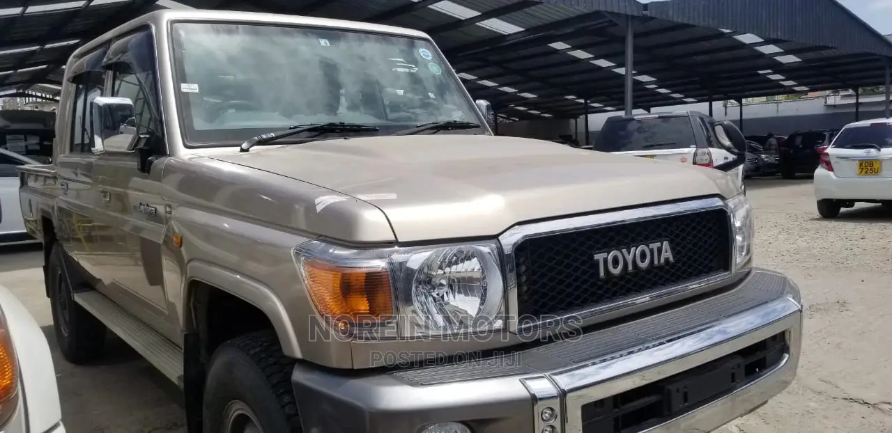 Toyota Land Cruiser 2014 Beige