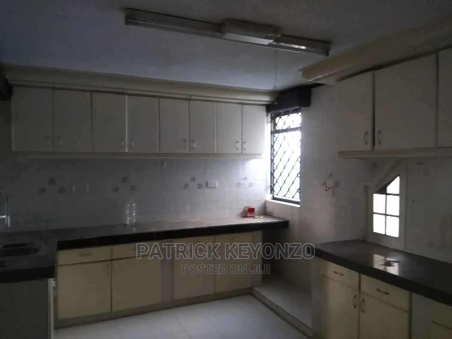Modern and Spacious 3bedroomed Apartment to Let