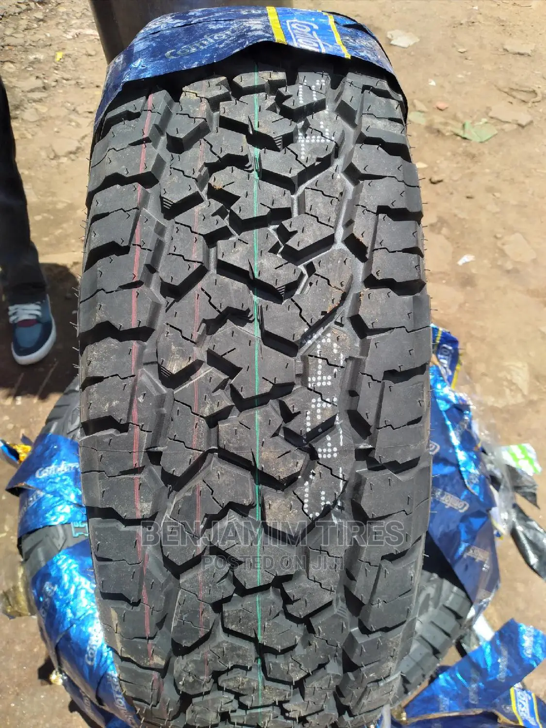 Comforser Tires 215/70r16 A/T.