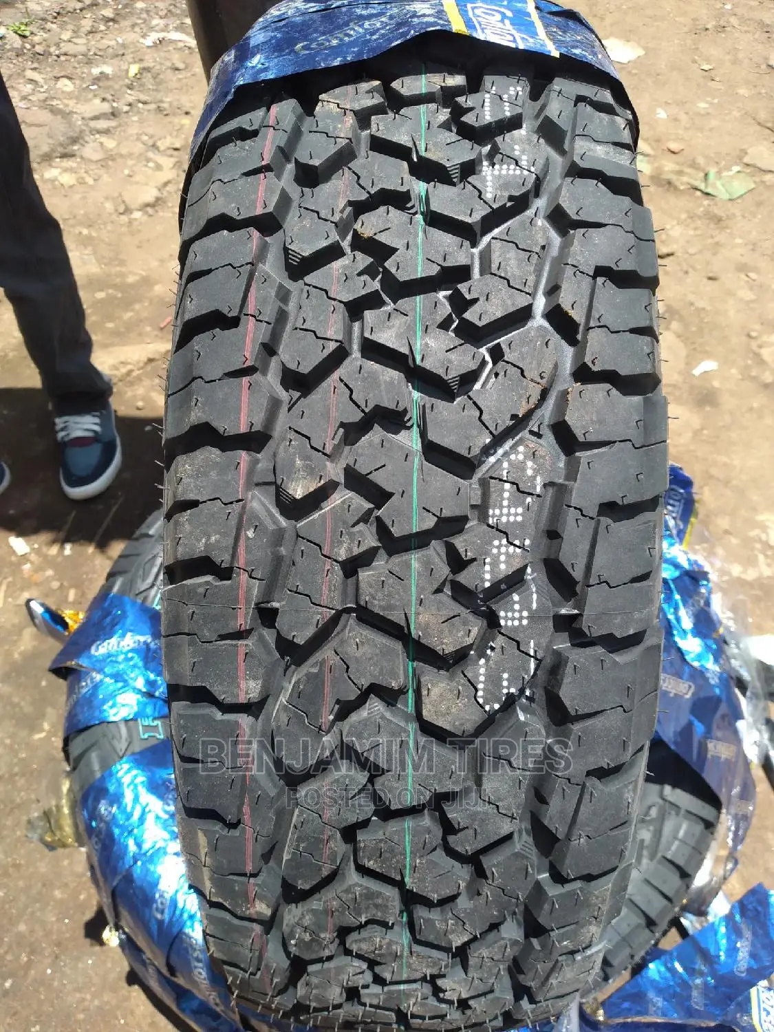 Comforser Tires 215/70r16 A/T.