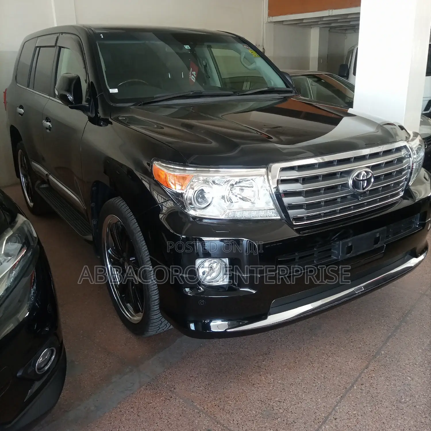Toyota Land Cruiser 2014 4.6 V8 ZX Black